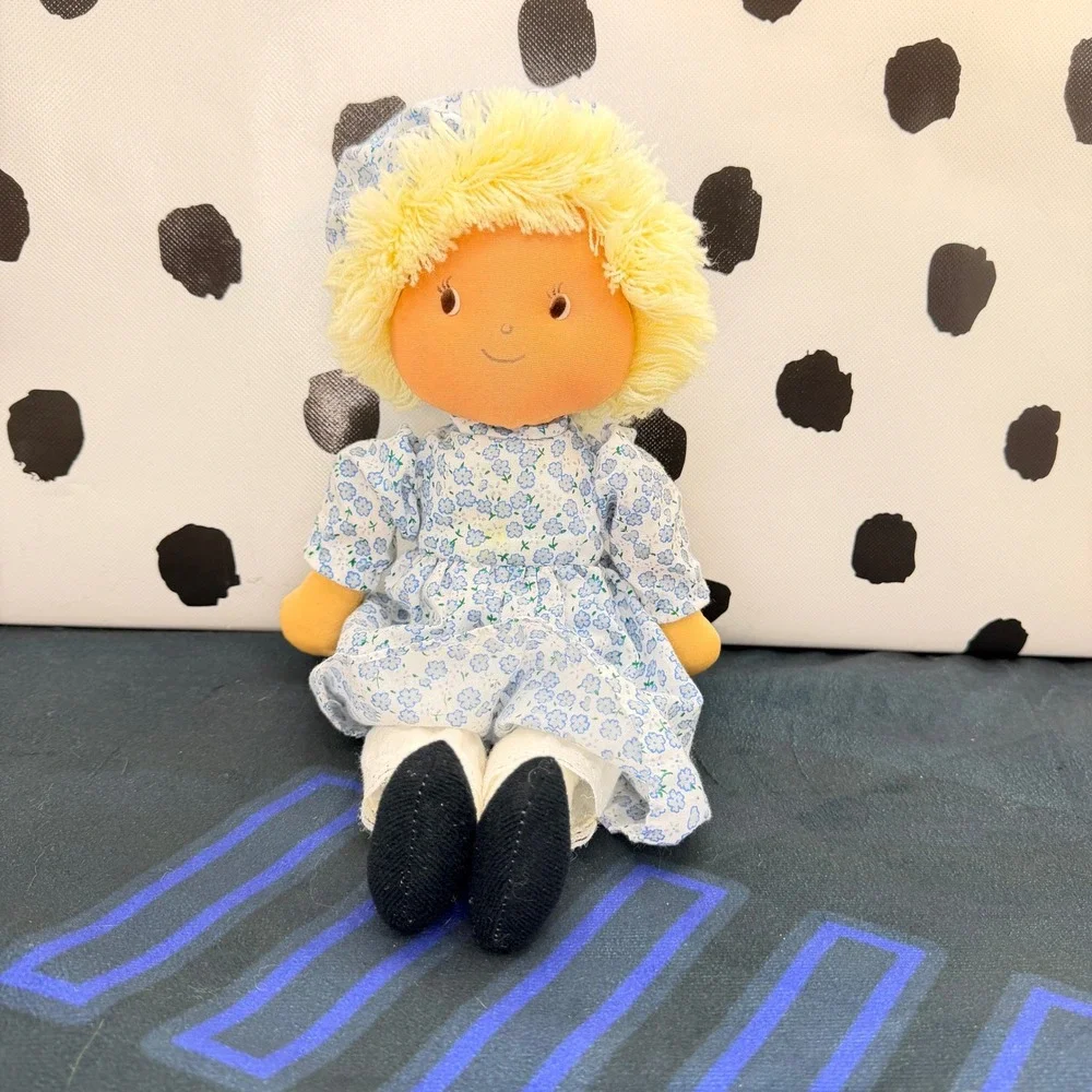 Vintage Kamar Inc Cloth Rag Doll Calico Blue Calico Dress Bonnet Blonde Yarn 13